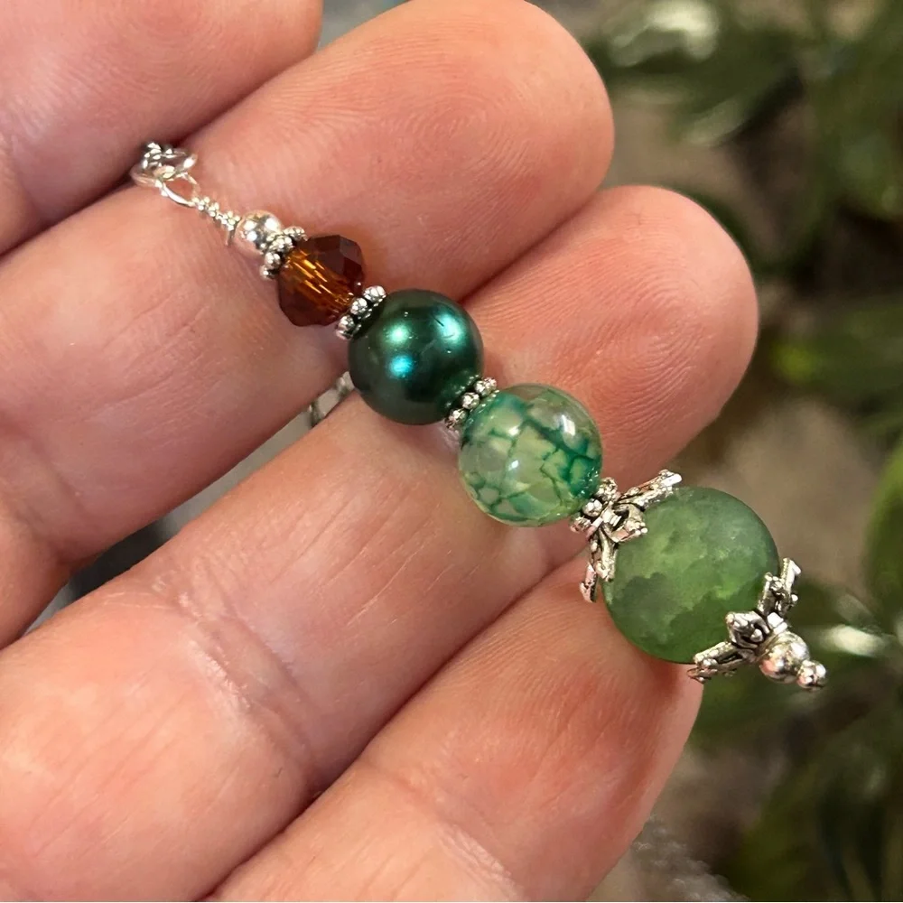 Handcrafted elegant genuine stone pendant on chain necklace